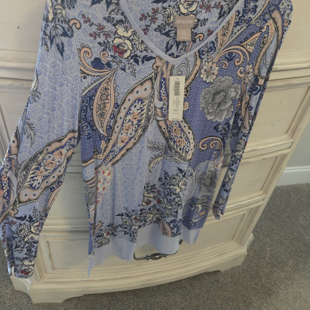 Chico's Lavender and Navy Paisley V-Neck Long Sleeve Top